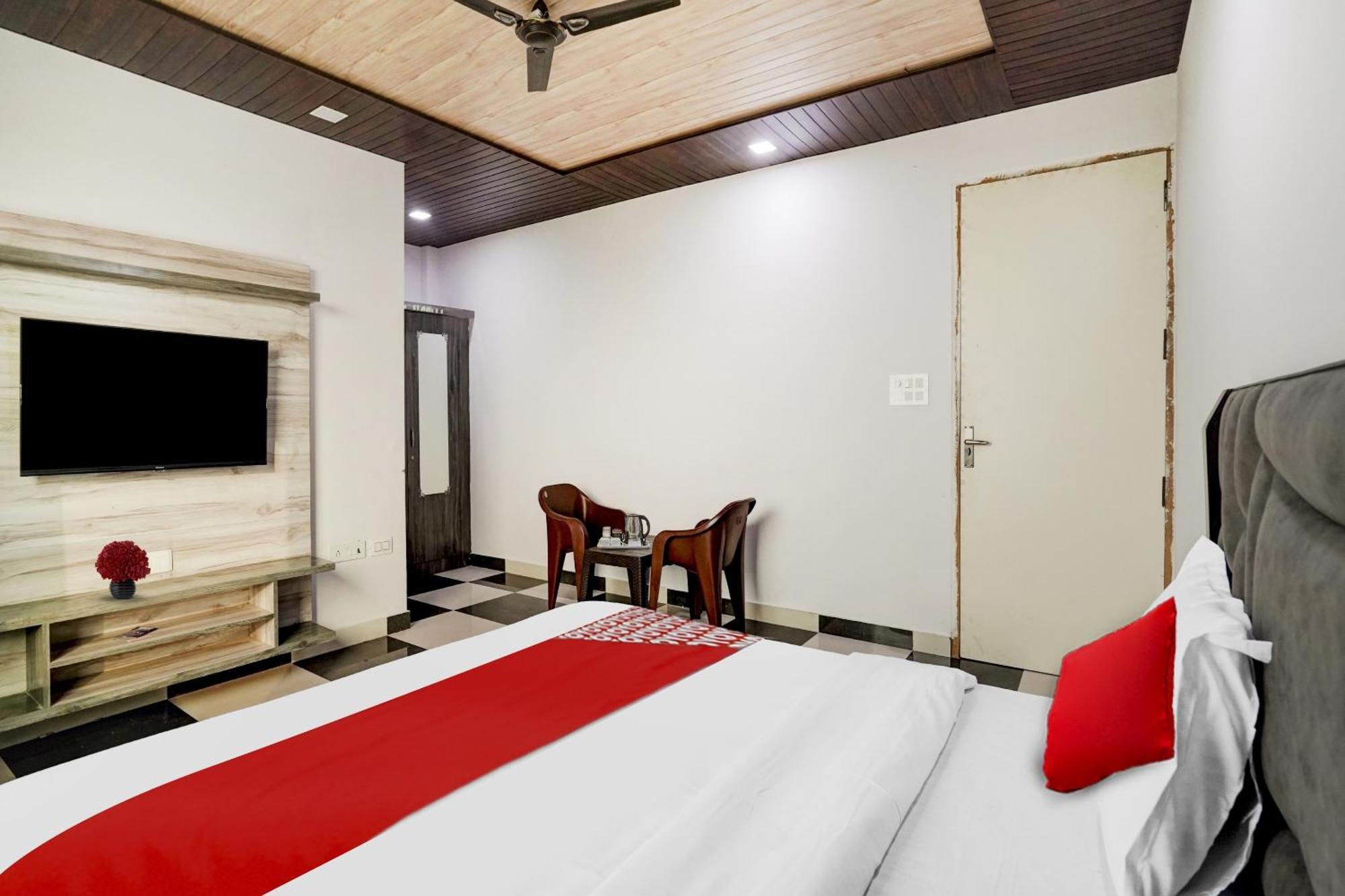 Collection O Love Garden Hotel Ghaziabad Exterior photo